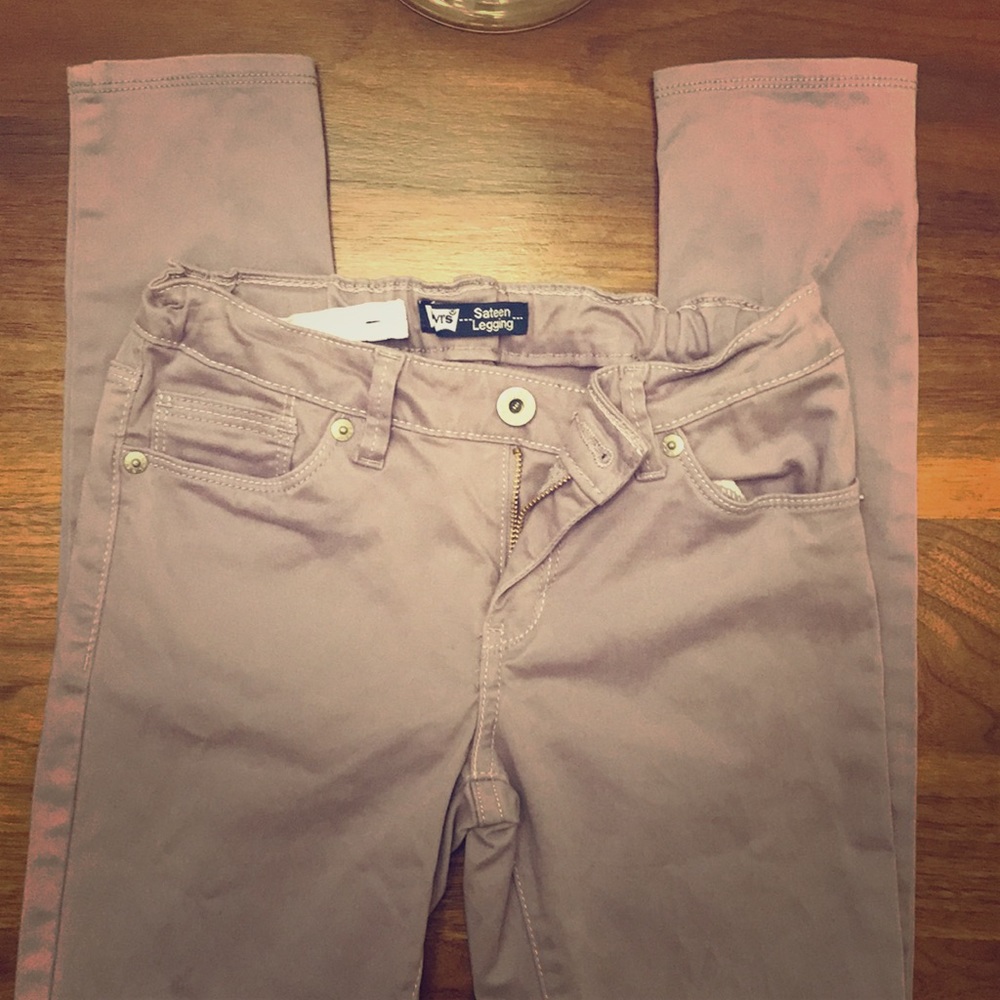 Girl’s Lavender colored Levi’s Sateen Leggings